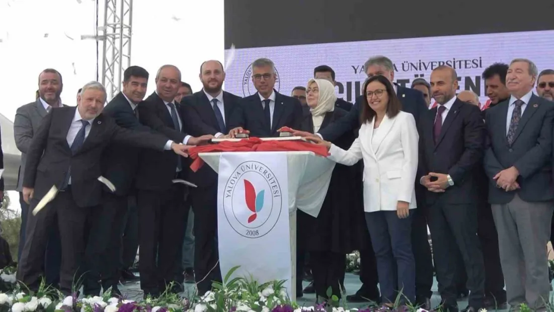 Bakan Memişoğlu: 'Bir senede insanlarımıza 1 milyar kez dokunan bir sağlık hizmeti sunuyoruz'