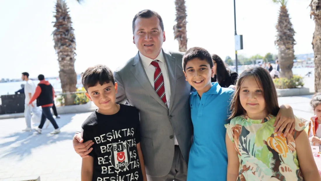 Başkan Balcıoğlu, 19 Mayıs Etkinlikleri Öncesinde Vatandaşlarla Buluştu