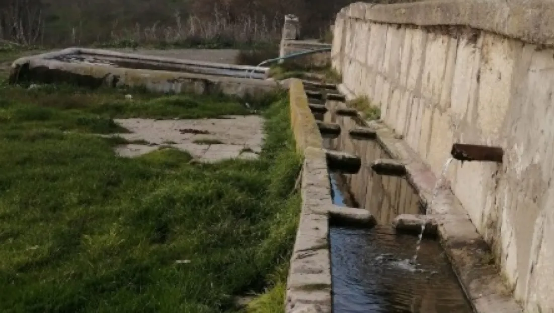 Bekirli Mahalle Muhtarından Tarihi Çeşme İçin Çağrı
