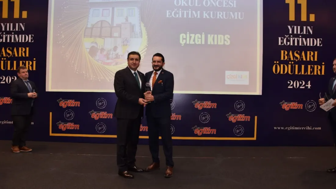 Çizgi Kids İngilizce Anaokulu’na Yılın En İyi Okul Öncesi Eğitim Kurumu Ödülü