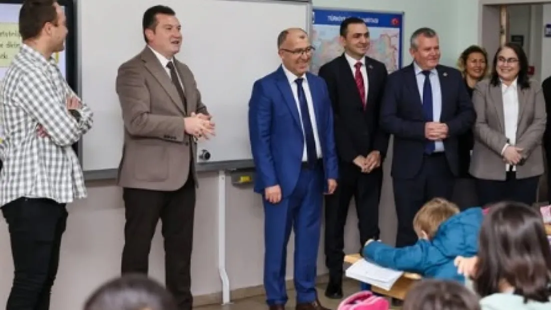 Öğretmenler Günü’nde Okullara Anlamlı Ziyaret