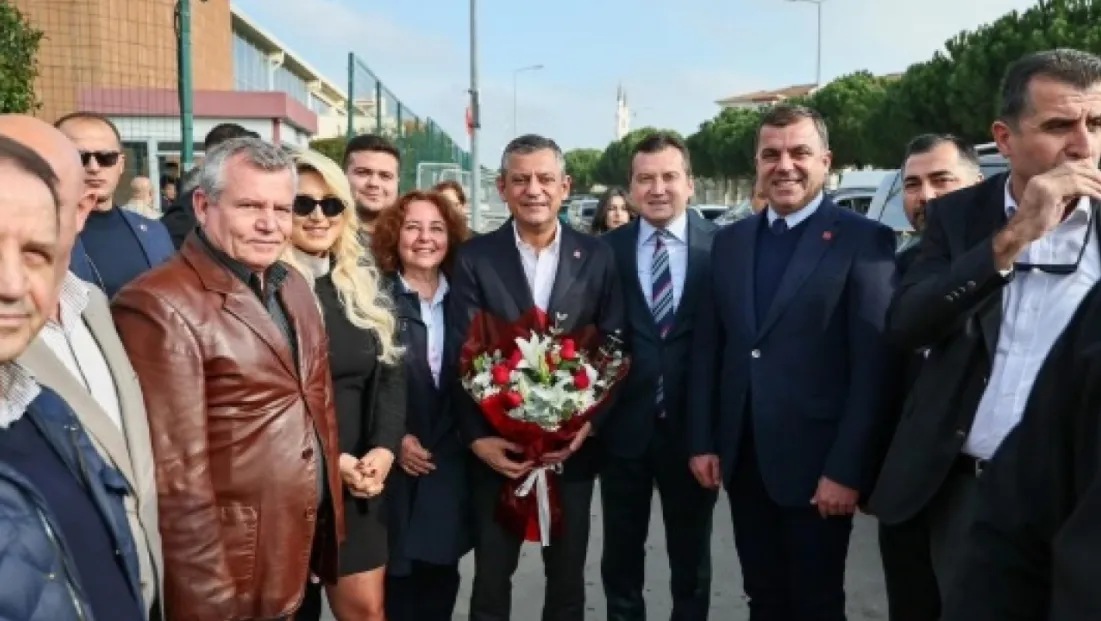 Özgür Özel’i Karşılama Ve Uğurlama Heyetinde Geniş Katılım