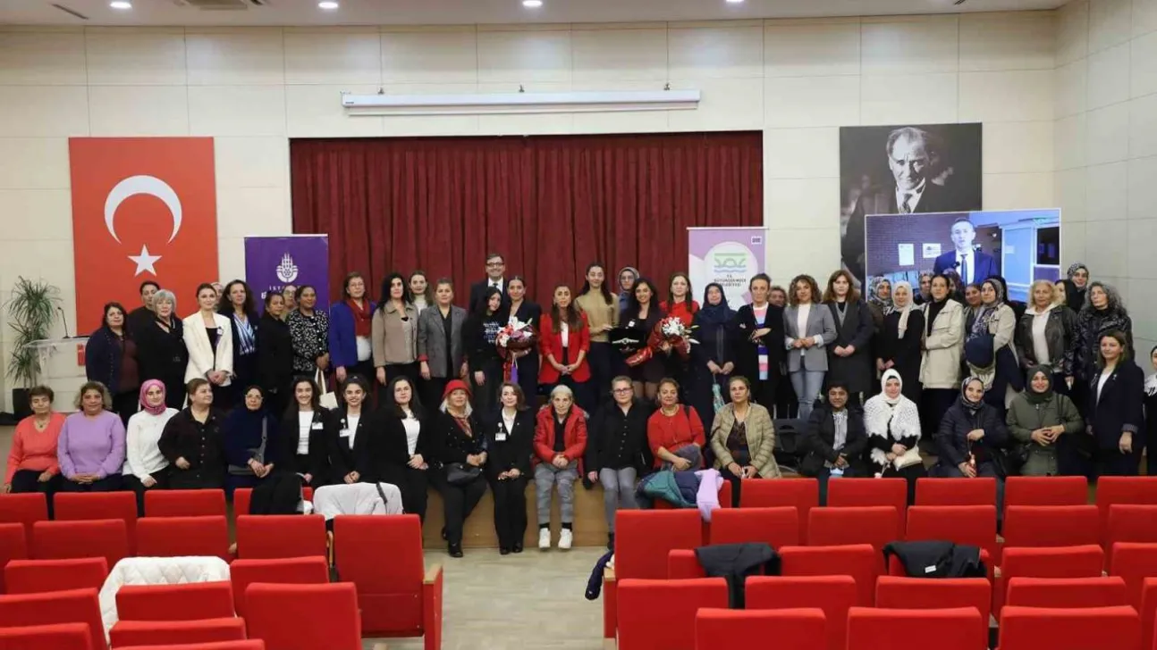 Büyükçekmece'de kadınlar şiddete karşı bir araya geldi