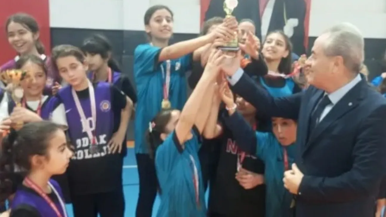 Küçük Kızlar Futsal Turnuvası'nda Şampiyon Belli Oldu!
