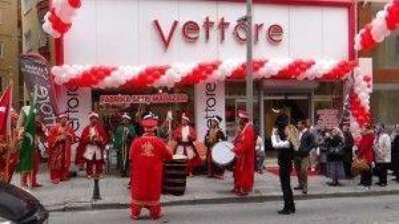Vettore Mobilya'dan mehteranlı kampanya