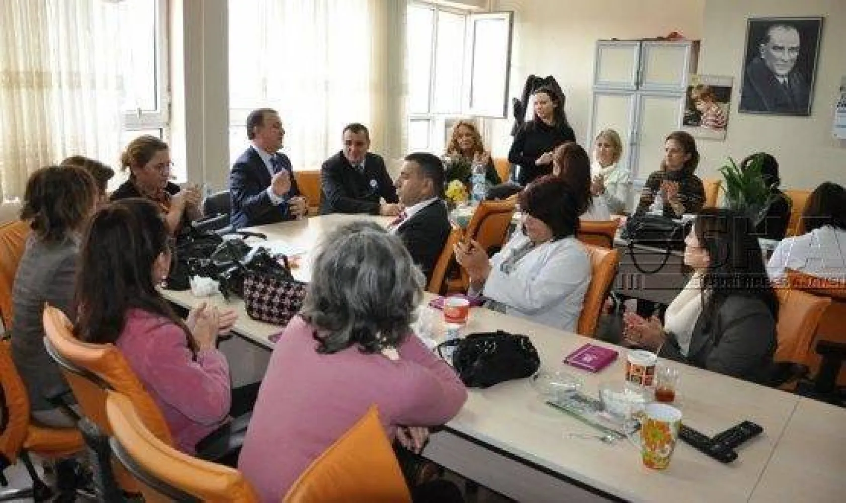 Başkan'dan Öğretmenlere Özel Hediye