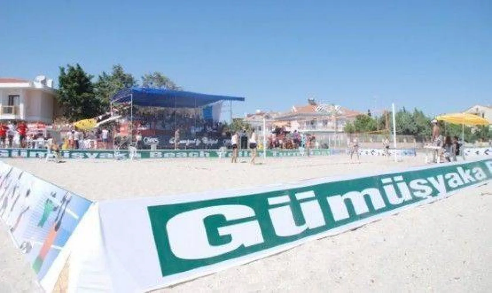 Gümüşyaka'da Beach Volley Turnuvası