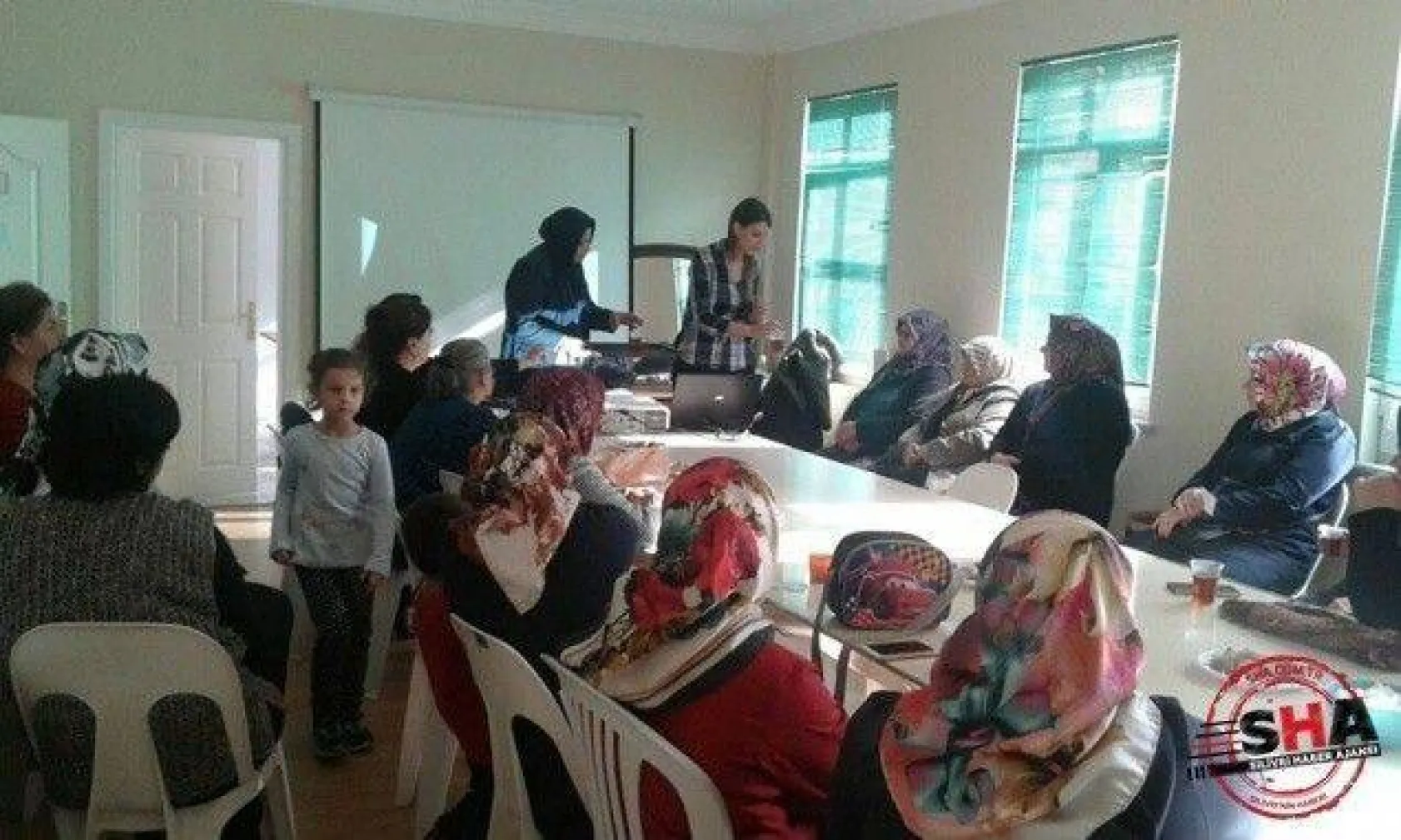 Mahalle Evlerinde Aile İçi İletişim Eğitimi
