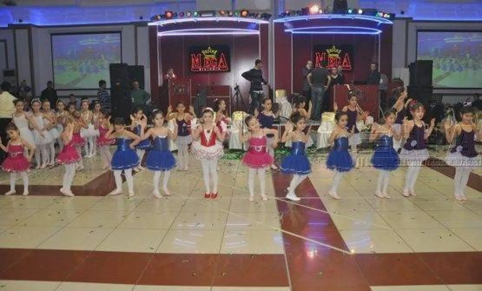 Kültür Merkezi'nden Yılsonu Şöleni