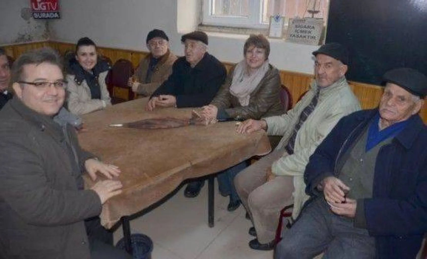 Işıklar Ekibiyle Birlikte İlçeyi Mahalle Mahalle D