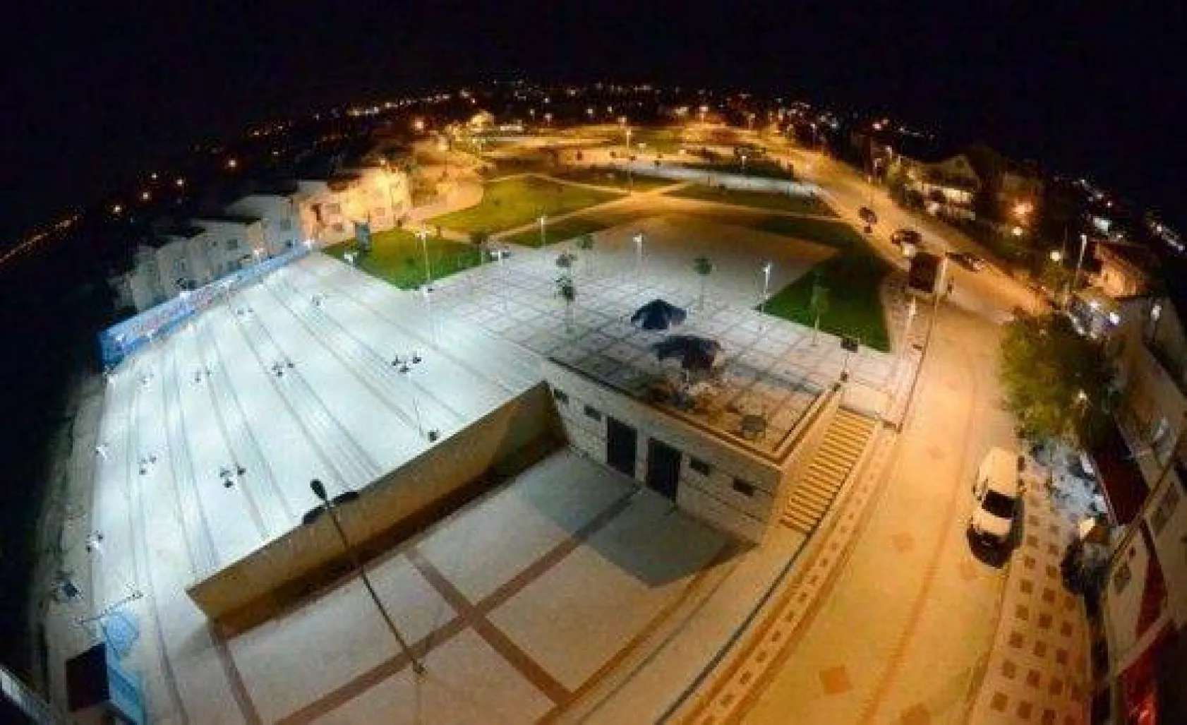 Gümüşyaka Sahili Işıl Işıl oldu