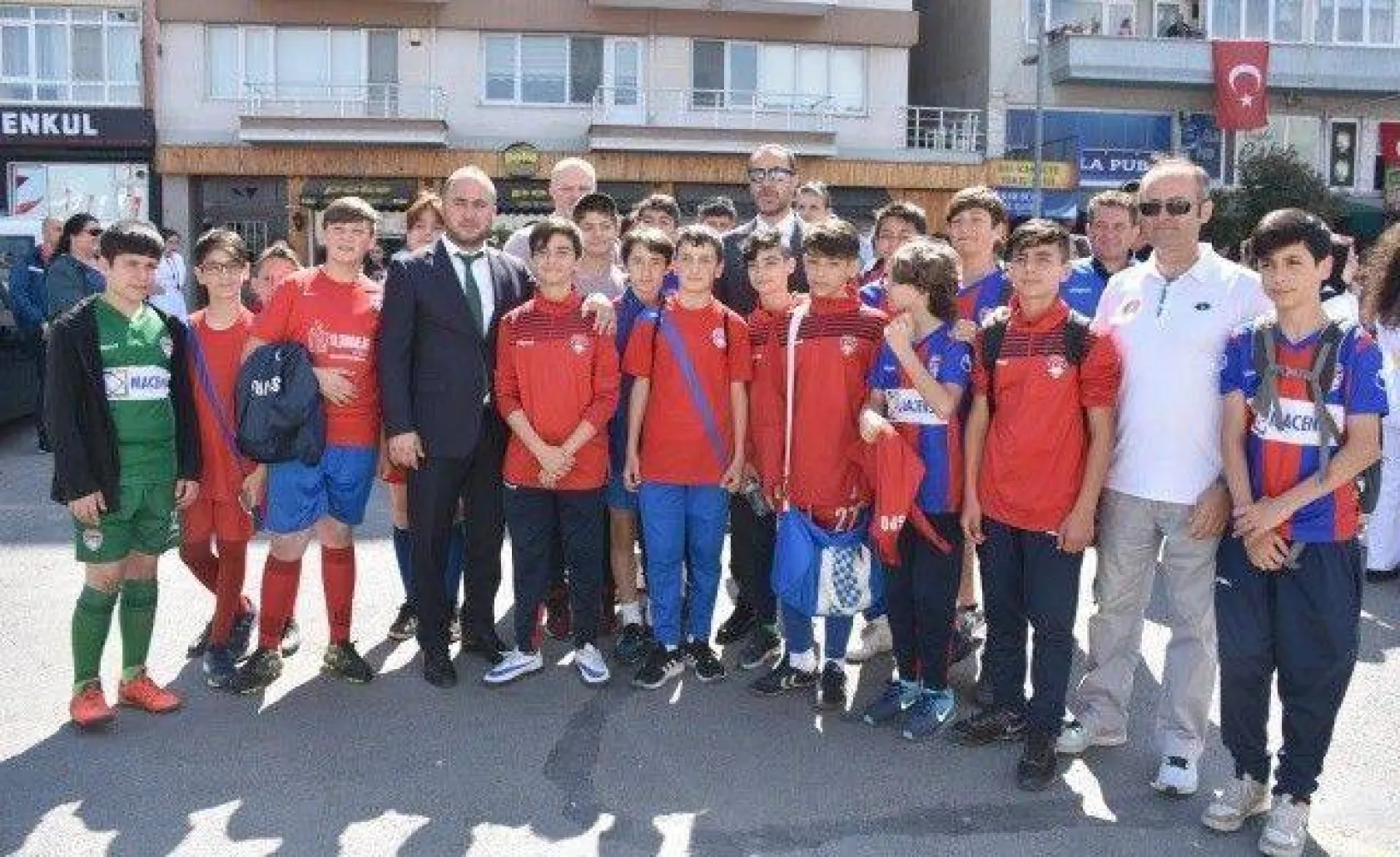 19 Mayıs'ın 100. Yıldönümü Törenle Kutlandı