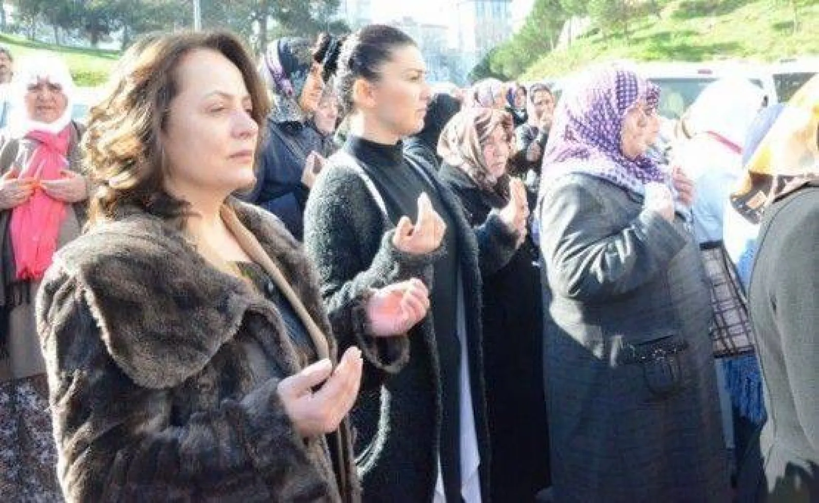 Dualarla uğurlandılar