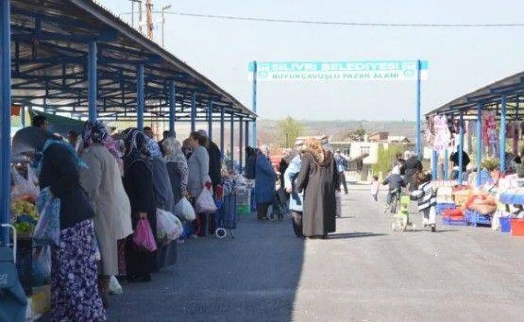 Işıklar Pazar Ziyaretlerine Devam Ediyor