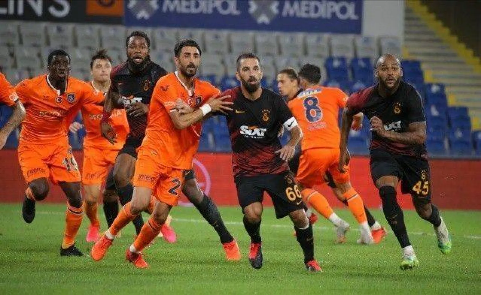 Galatasaray 5 maç sonra Başakşehir'de kazandı