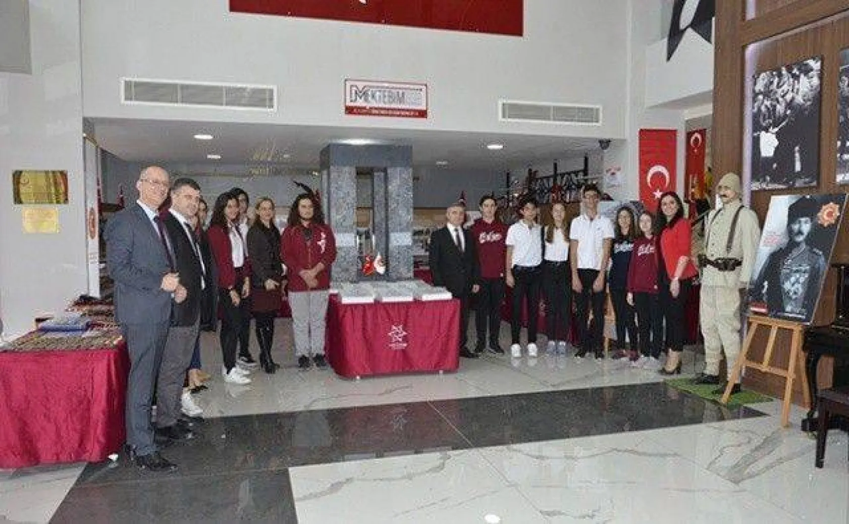 Mektebim Koleji'nde Çanakkale Savaşı Sergisi