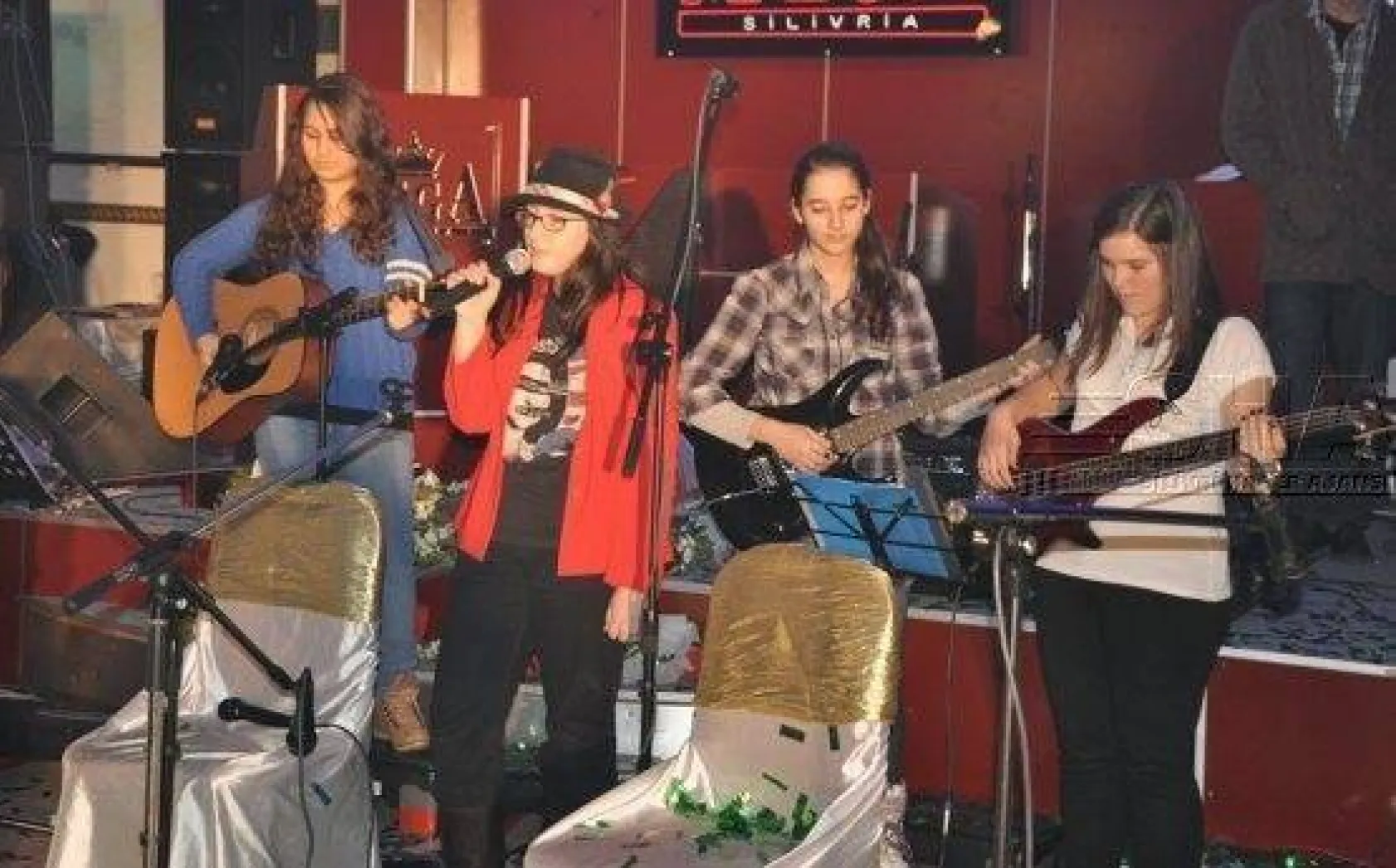 Kültür Merkezi'nden Yılsonu Şöleni