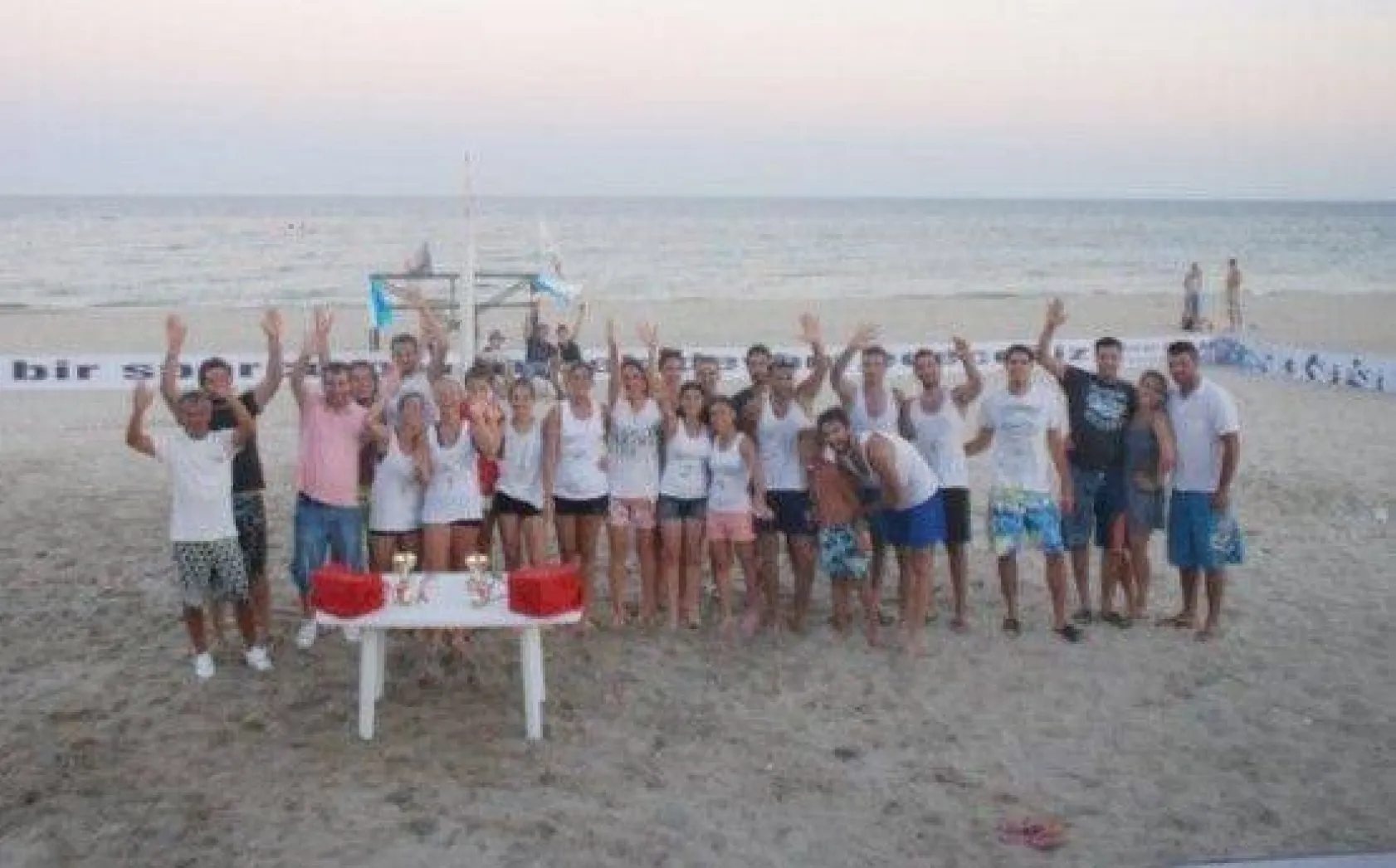 Gümüşyaka'da Beach Volley Turnuvası