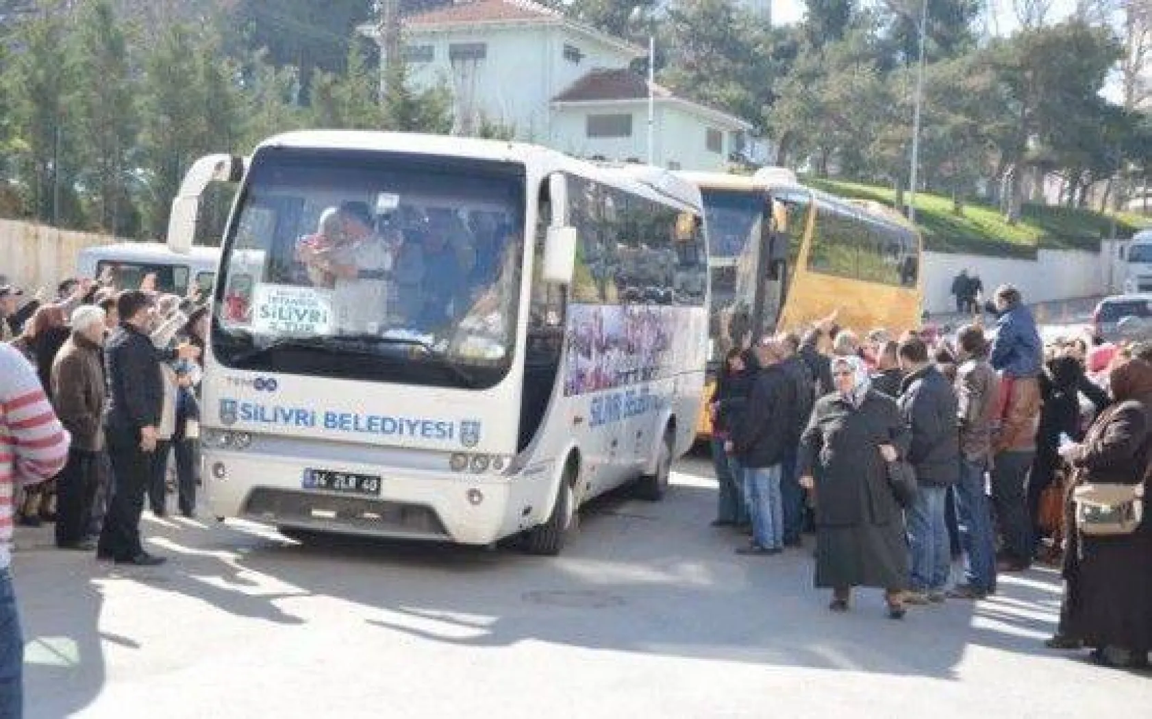 Dualarla uğurlandılar