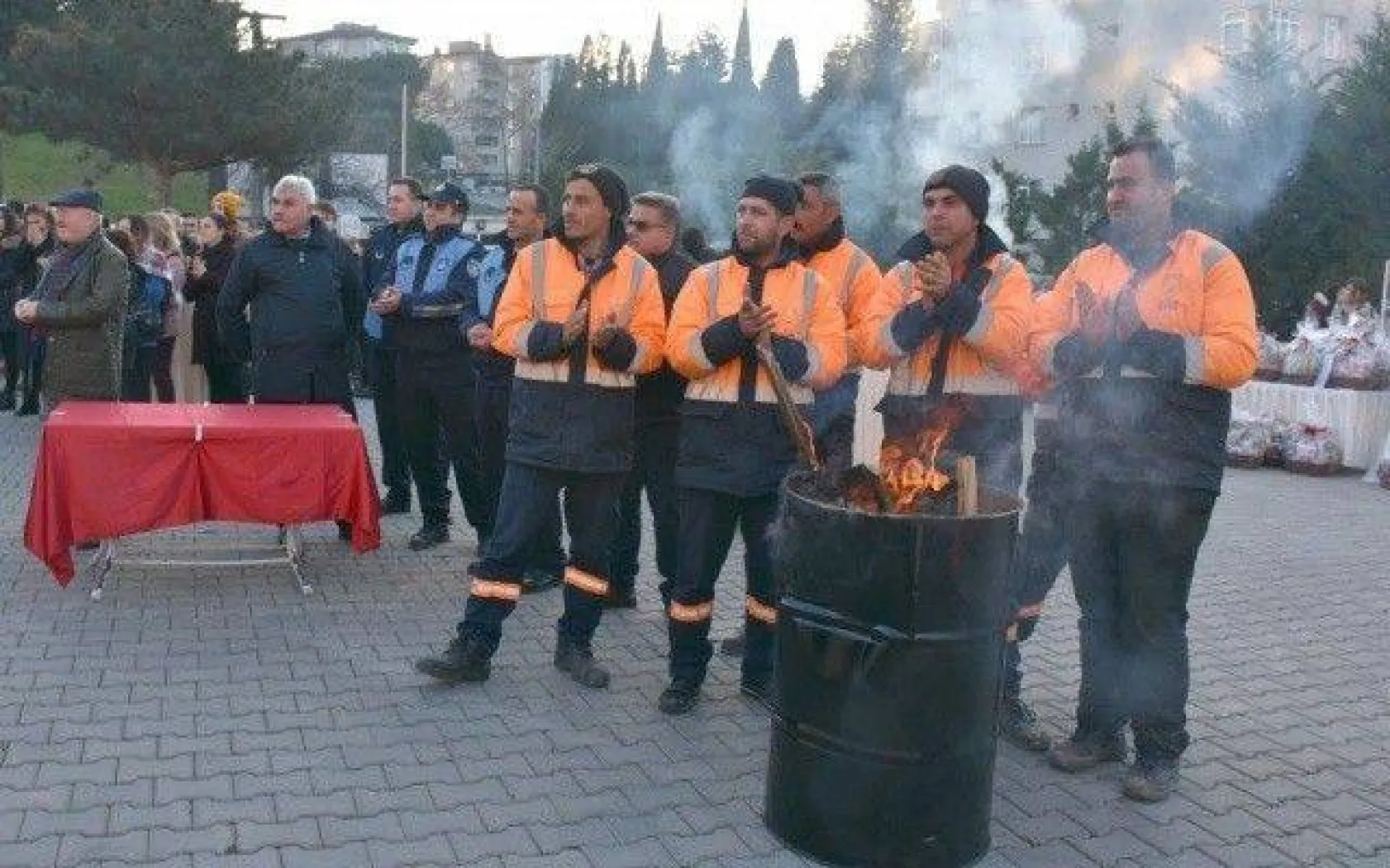 Işıklar: 'Benim Büyük Ailem, Sizlerle Gurur Duyuyorum'