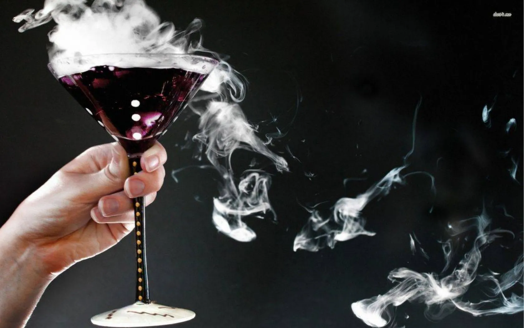 Göz çevresi yaşlanması nasıl önlenebilir?