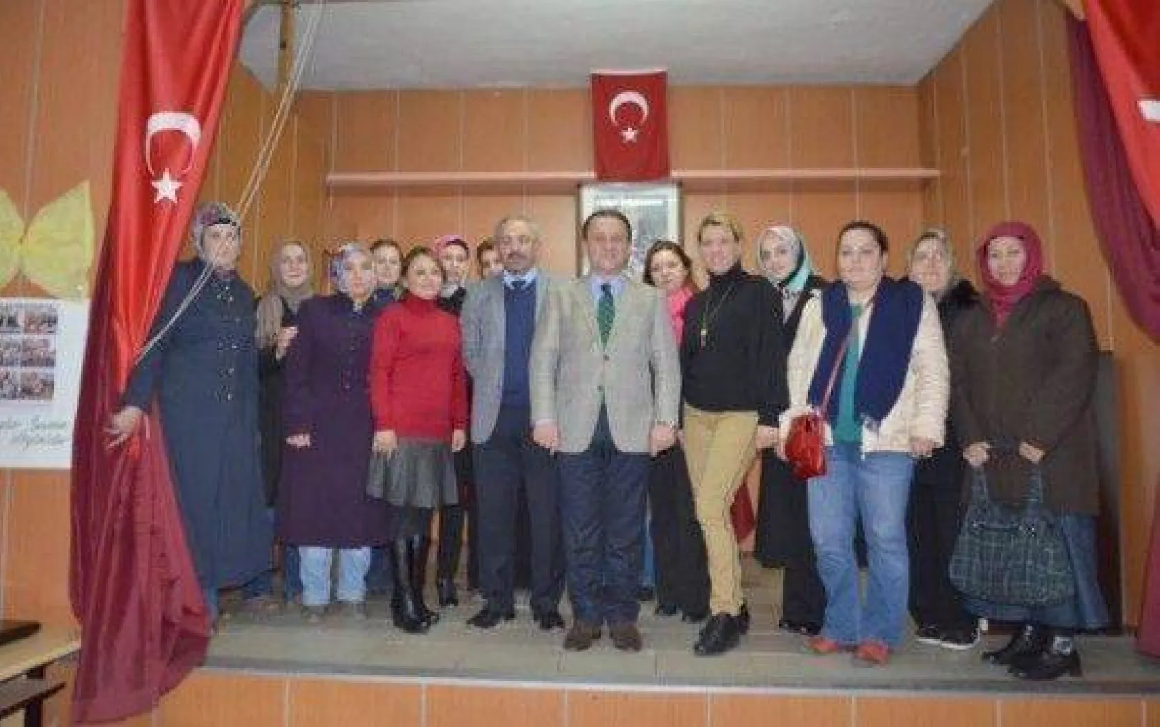 Işıklar miniklere kitap okudu