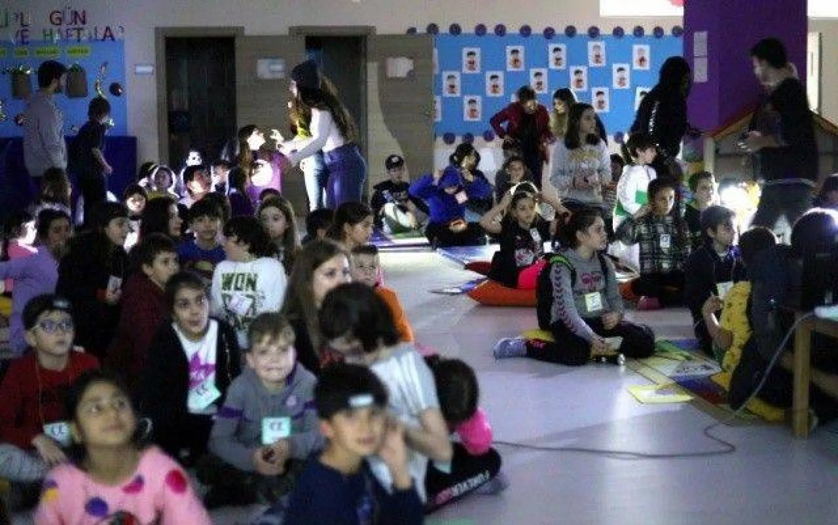 Odak öğrencileri bir gece okullarında kaldı