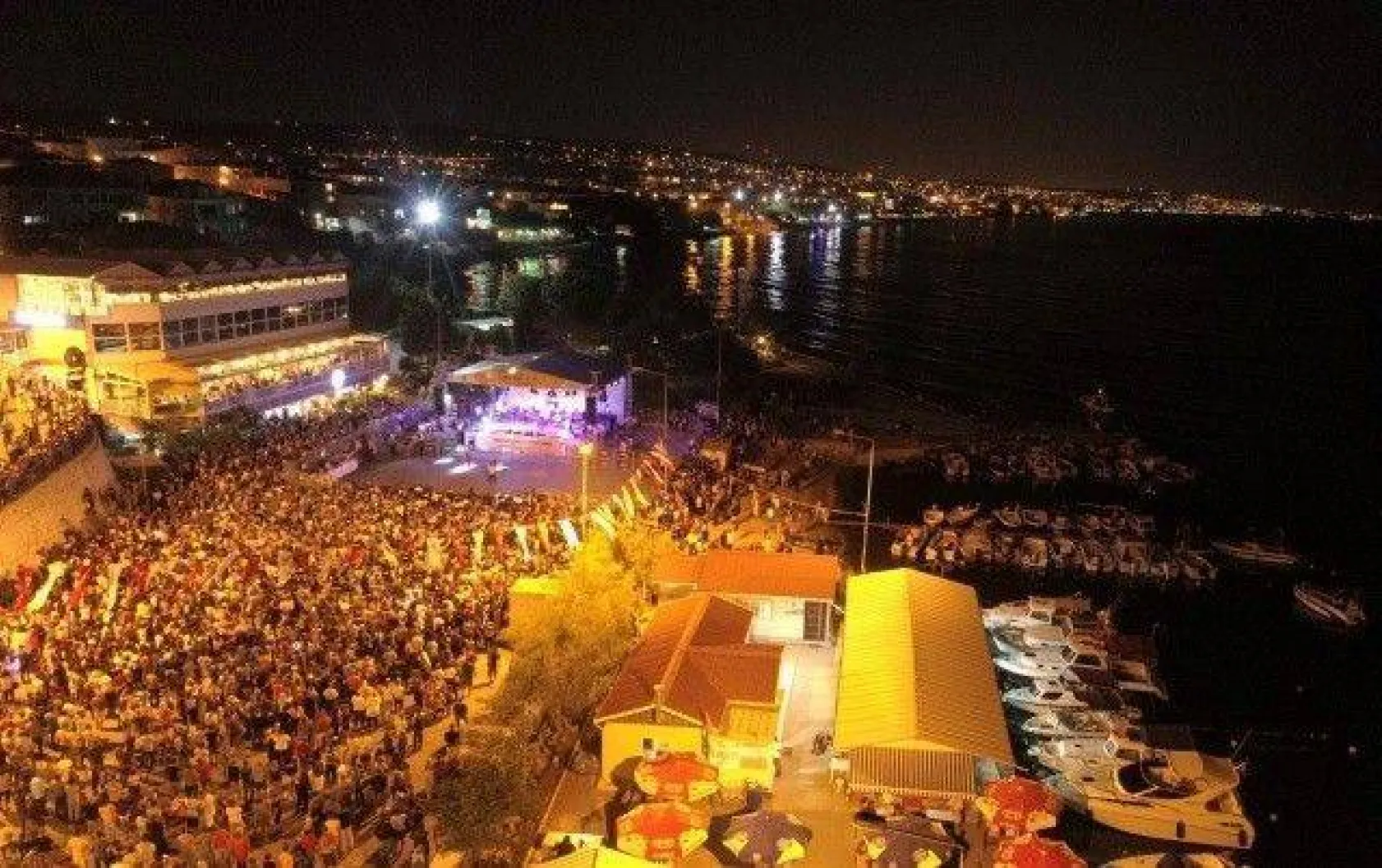 Silivri'de kavun ve bamya lezzetleri yarıştı