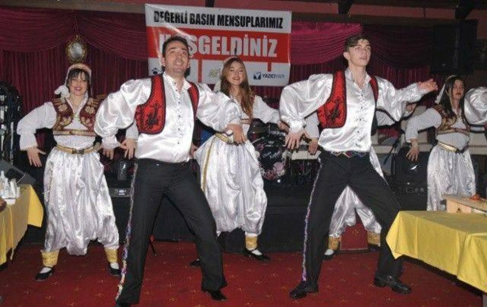 Gazeteciler 'ÖZEL' bir gecede bir araya geldi