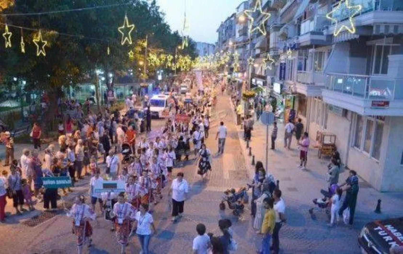 Dünya Renkleri Silivri Sokaklarında