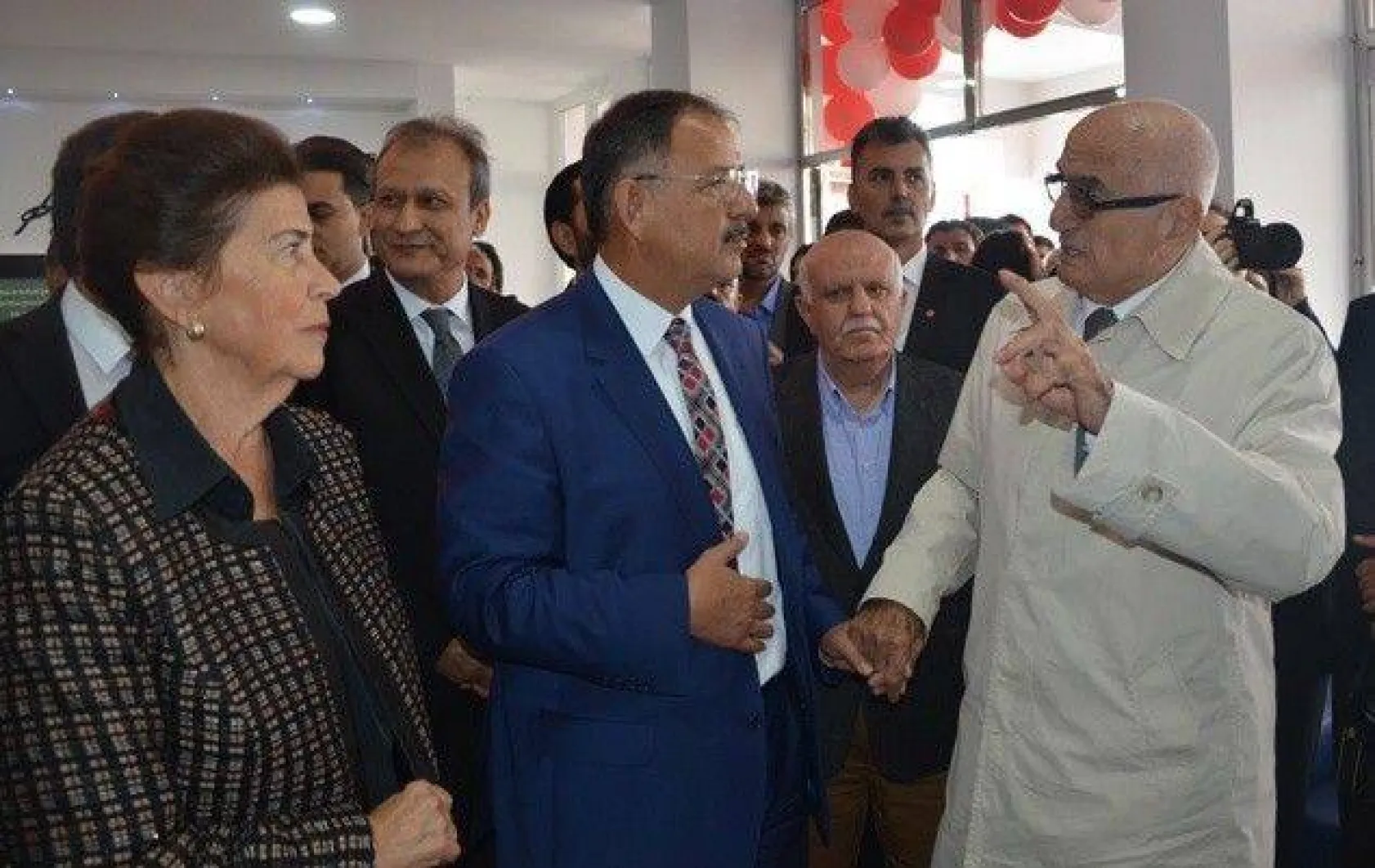 Bakan Özhaseki: 'İstikrar abidesi gibi ayaktayız'
