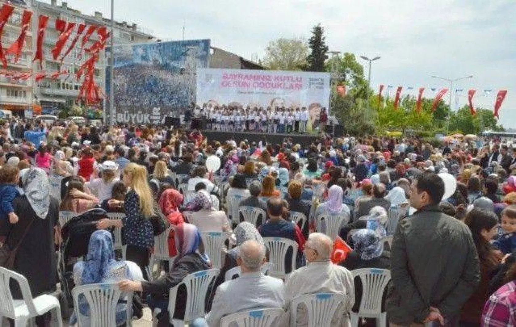 Silivrili Çocuklar Bayramlarını Doyasıya Yaşadı