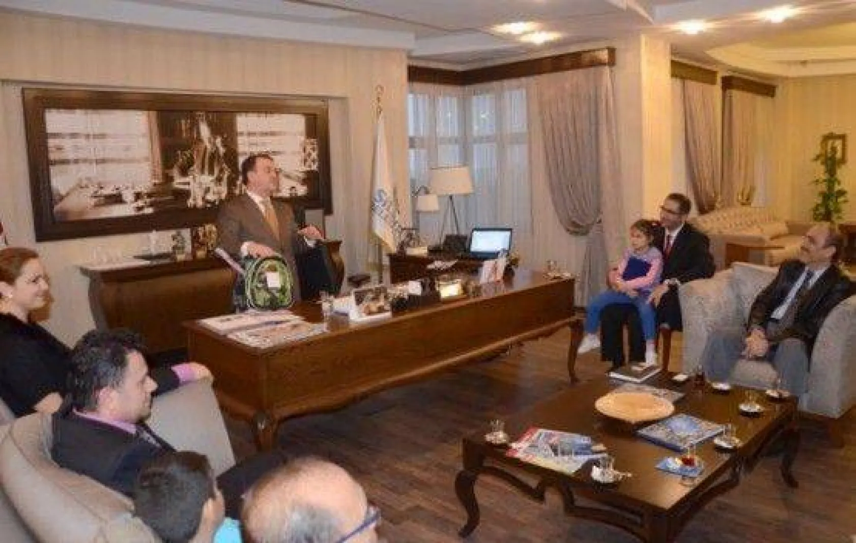 Başkan Işıklar'a bir plakette Selimpaşa'dan