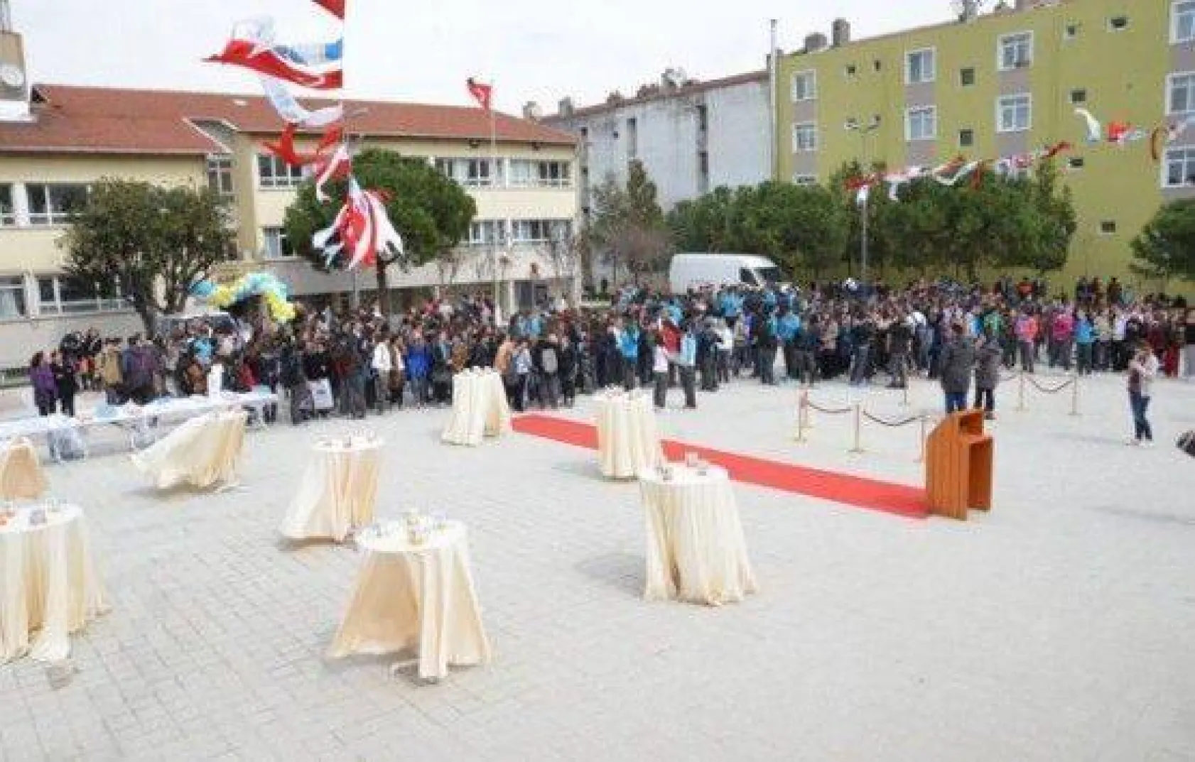 Silivri Lisesi Hayat Buldu!