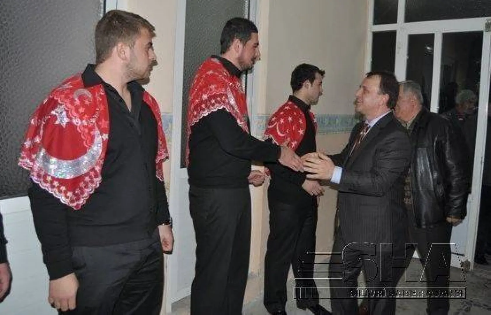 Işıklar Asker gençleri yalnız bırakmadı