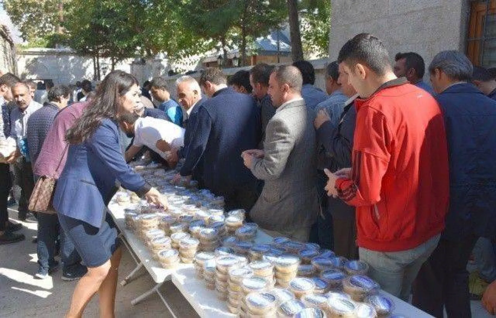 Silivri Belediyesi 25 Bin Aşure Dağıttı