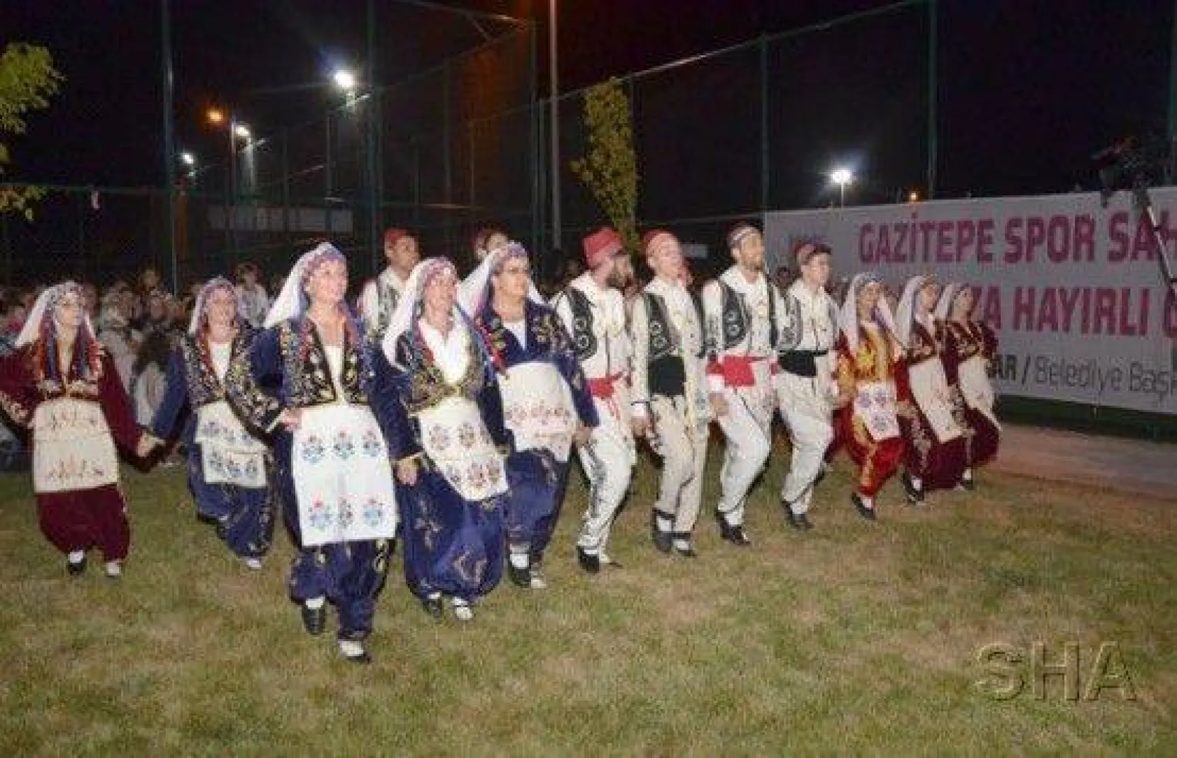 Işıklar 'Dünya Kupası Gazitepe'de..!'