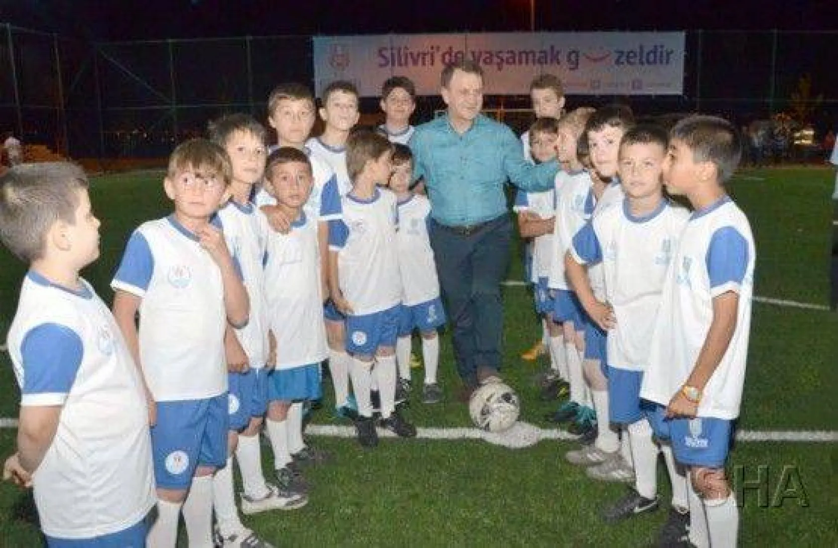 Işıklar 'Dünya Kupası Gazitepe'de..!'