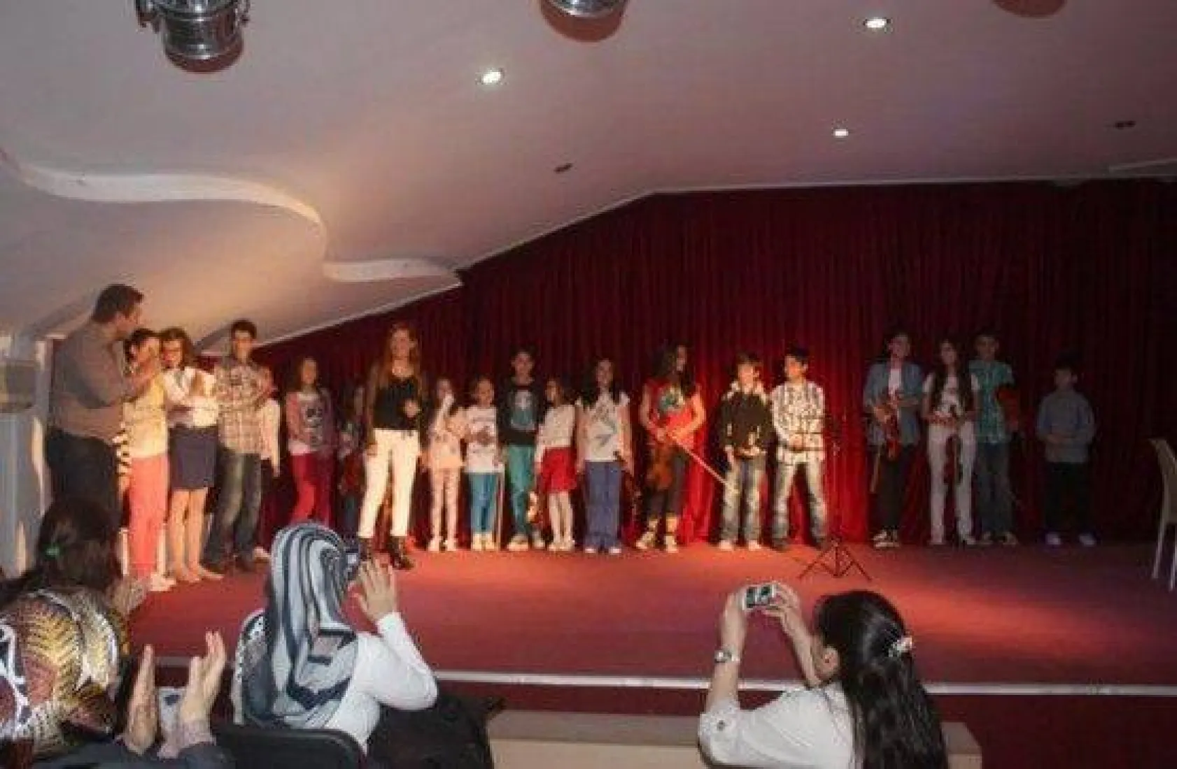 Annelere Özel Keman ve Piyano Resitali