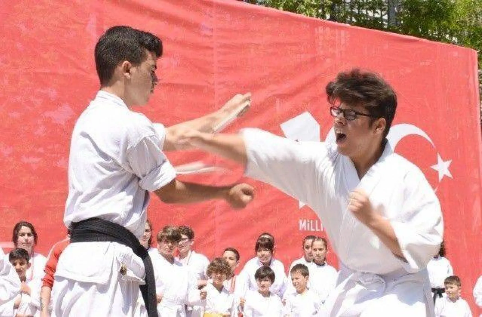 19 Mayıs'ın 100. Yıldönümü Törenle Kutlandı