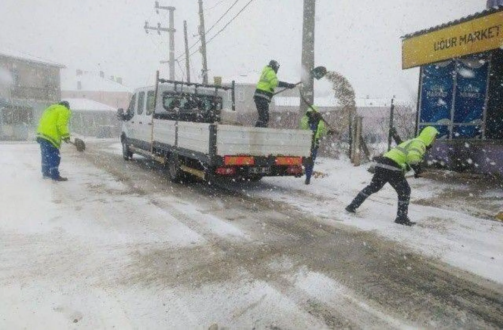 Başkan Yılmaz: 'Tüm Ekiplerimiz Sahada'