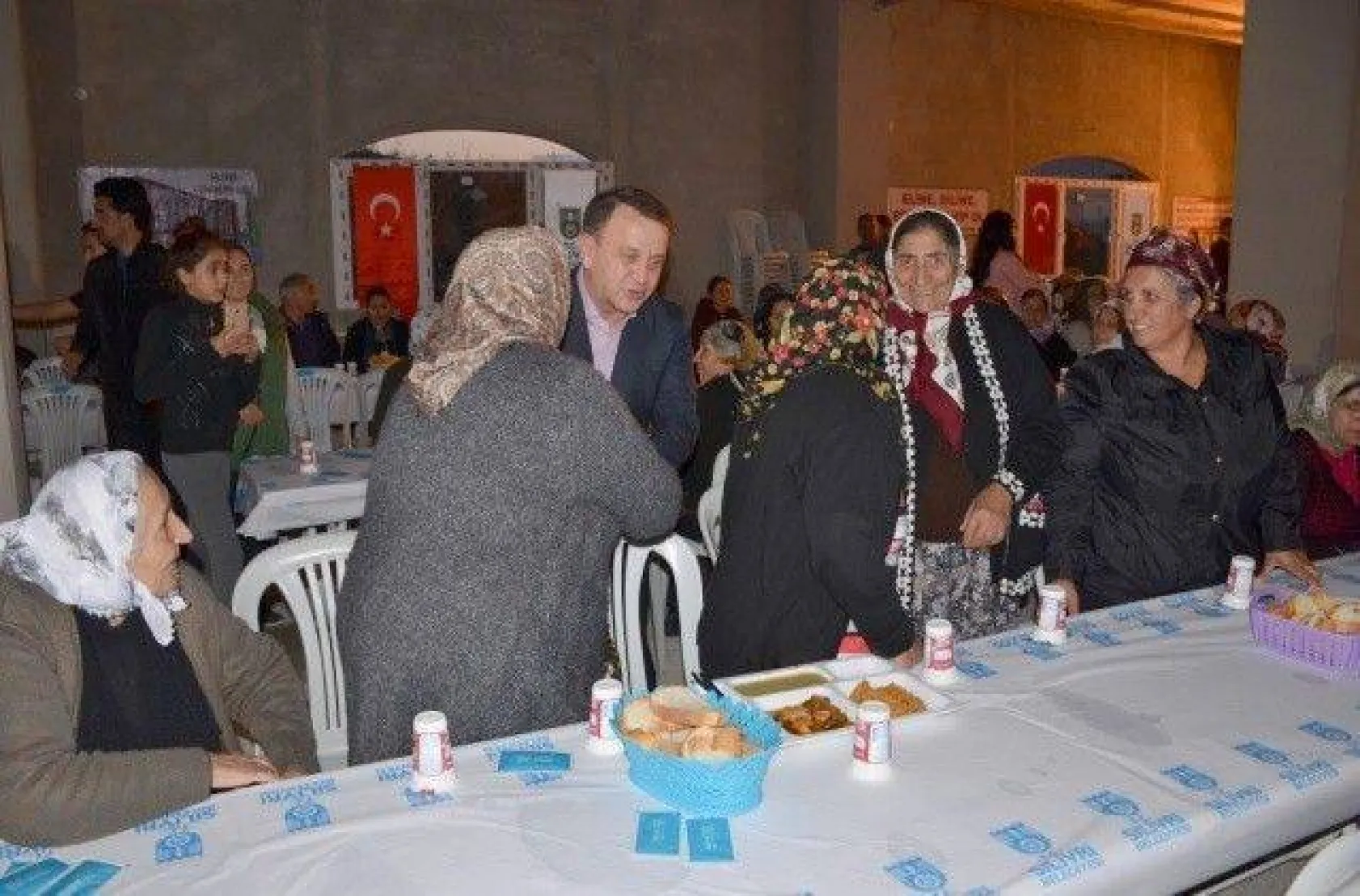 Işıklar Silivri Cemevinde İftar verdi