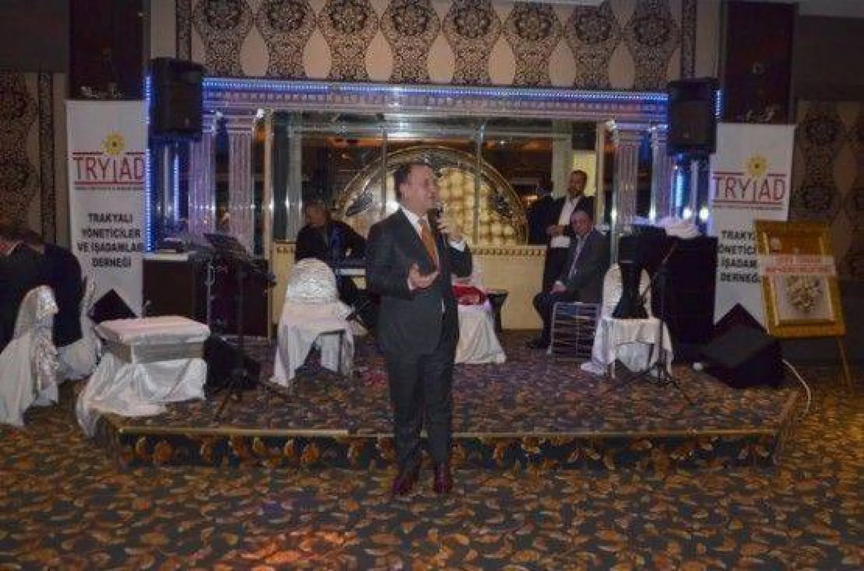 Işıklar Tunceli Eğitim Gönüllüleri Yemeğine Katıldı