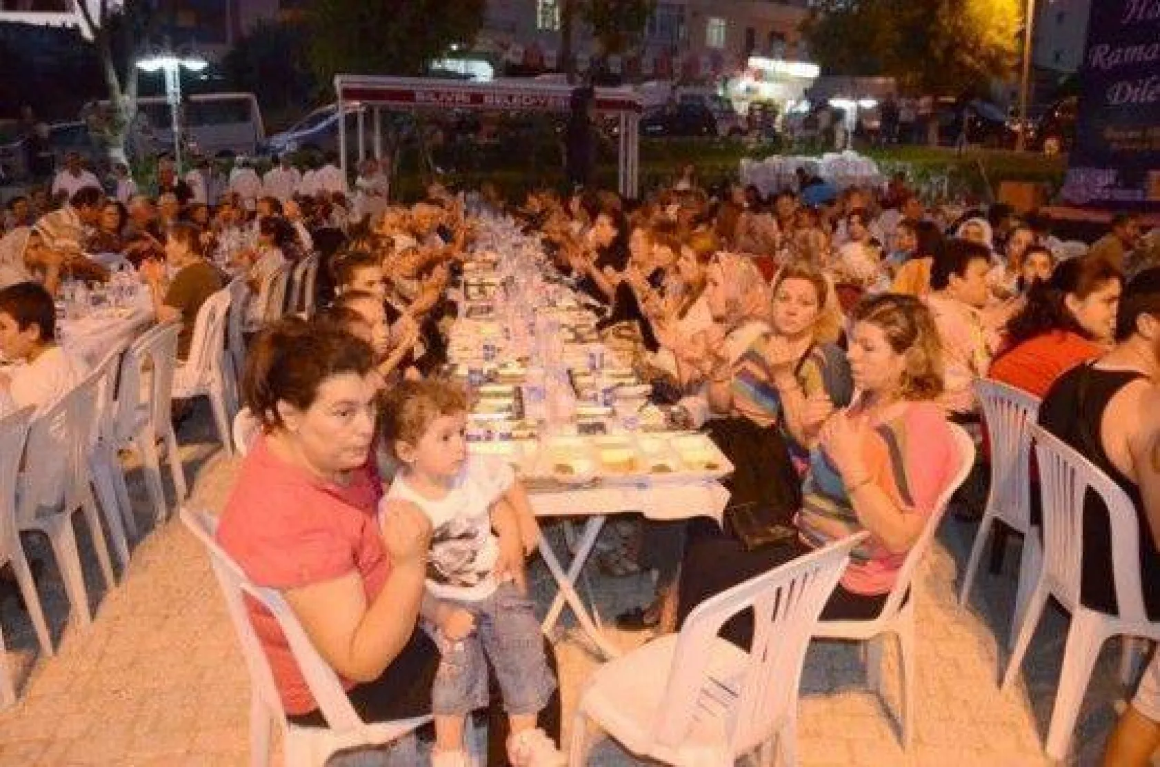 Gümüşyaka Çay Bahçesi doldu taştı