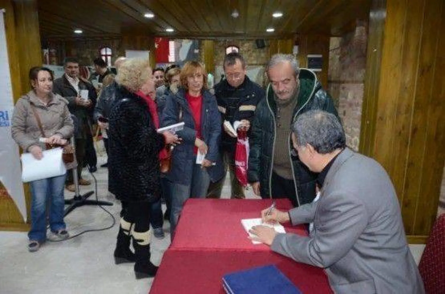 Mutlu Türkiye'de Laiklik Sizlere Ömürdür