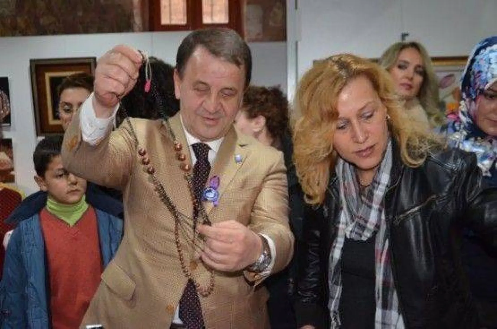 Elimin Emeği Karma Sergisi Yoğun İlgi Gördü