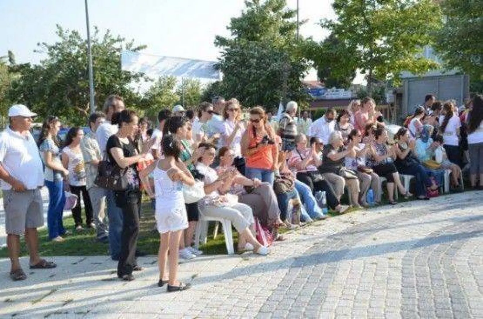 Mahallelerde Festival Rüzgârı Esti