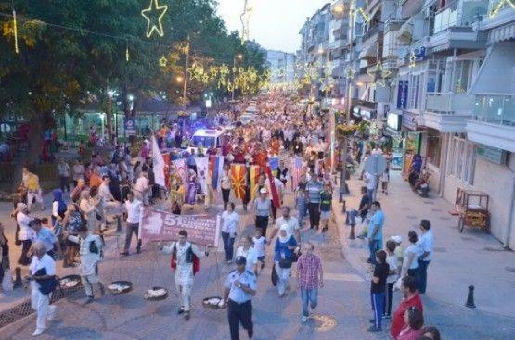 Dünya Renkleri Silivri Sokaklarında