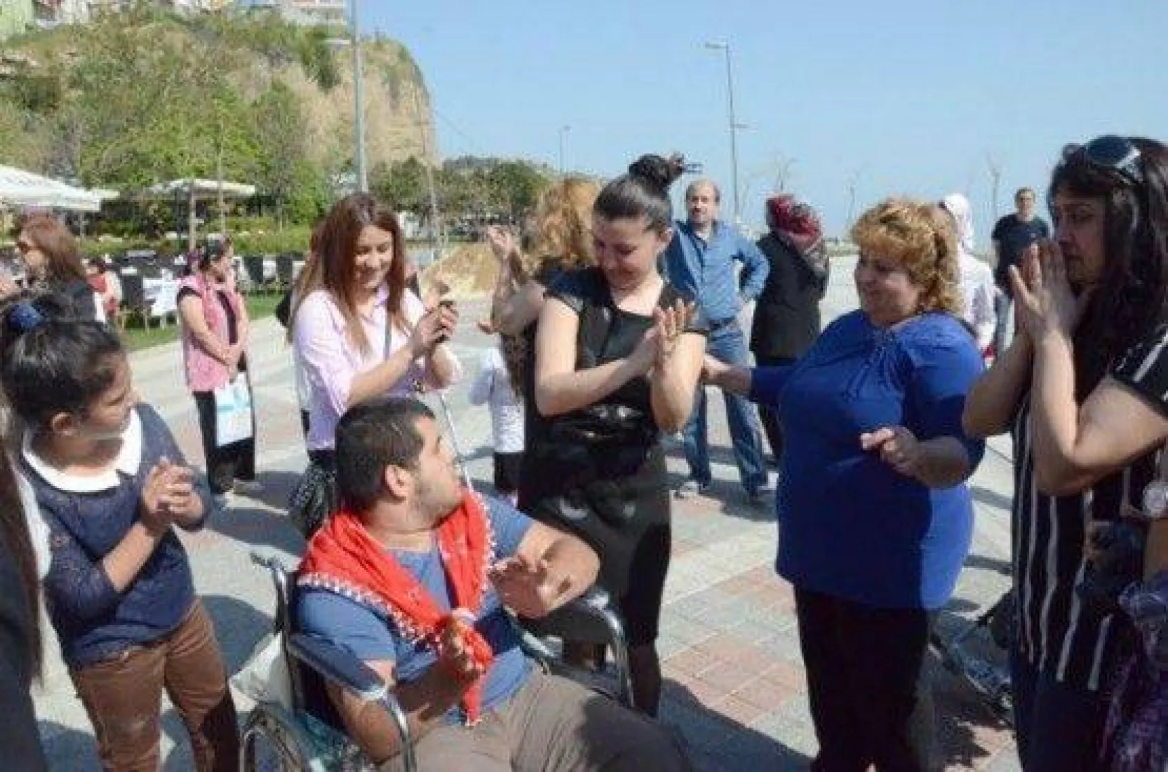 Engelli Askerlere Kına Eğlencesi