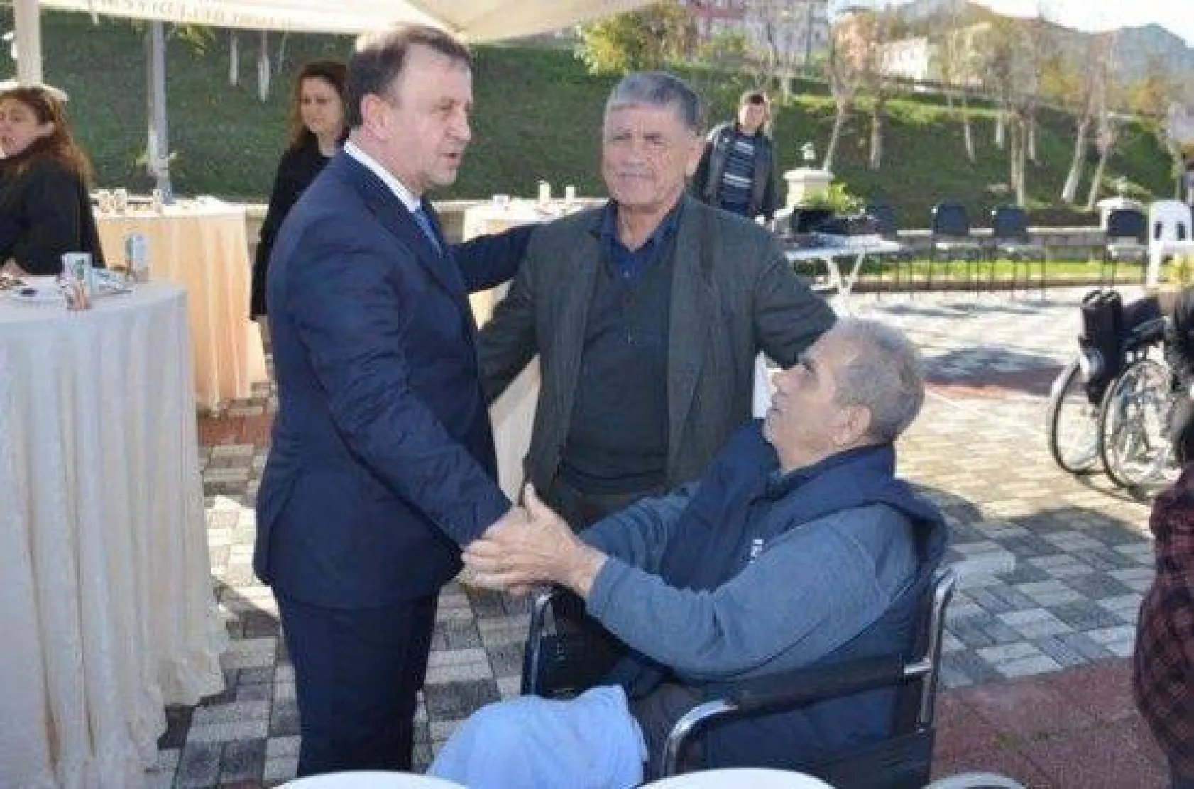 Engelliler Gününde Anlamlı Hediye